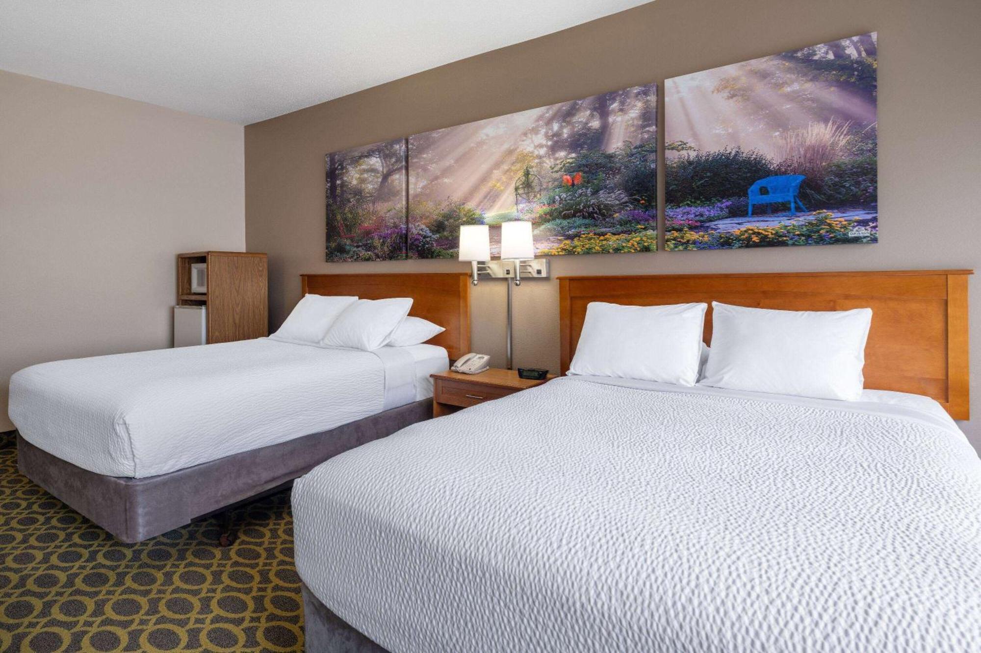 Days Inn & Suites By Wyndham Madison Exteriér fotografie